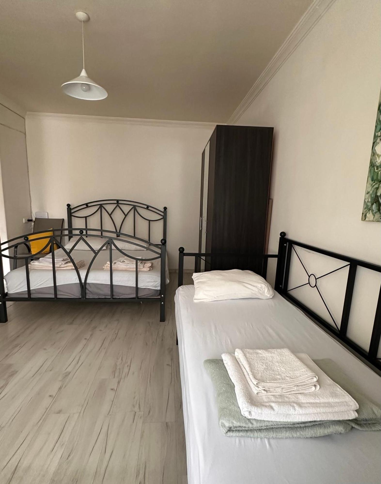 Apartment In The Center Of Erevan ภายนอก รูปภาพ